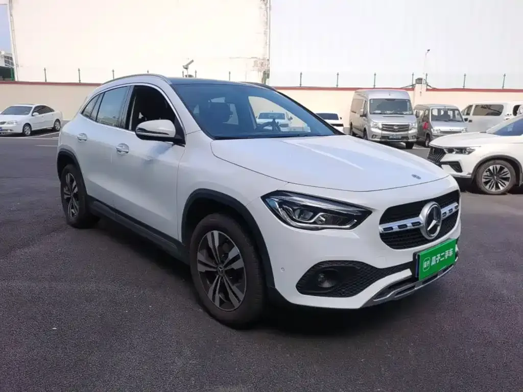 Mercedes-Benz GLA — фото 10