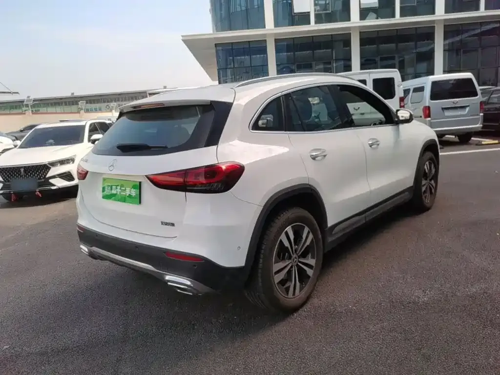 Mercedes-Benz GLA — фото 7