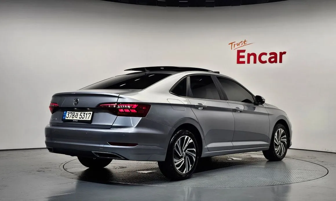 Volkswagen Jetta — фото 3