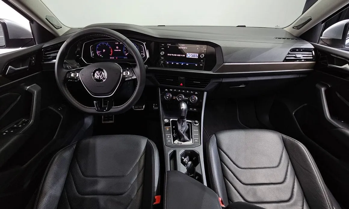 Volkswagen Jetta — фото 4