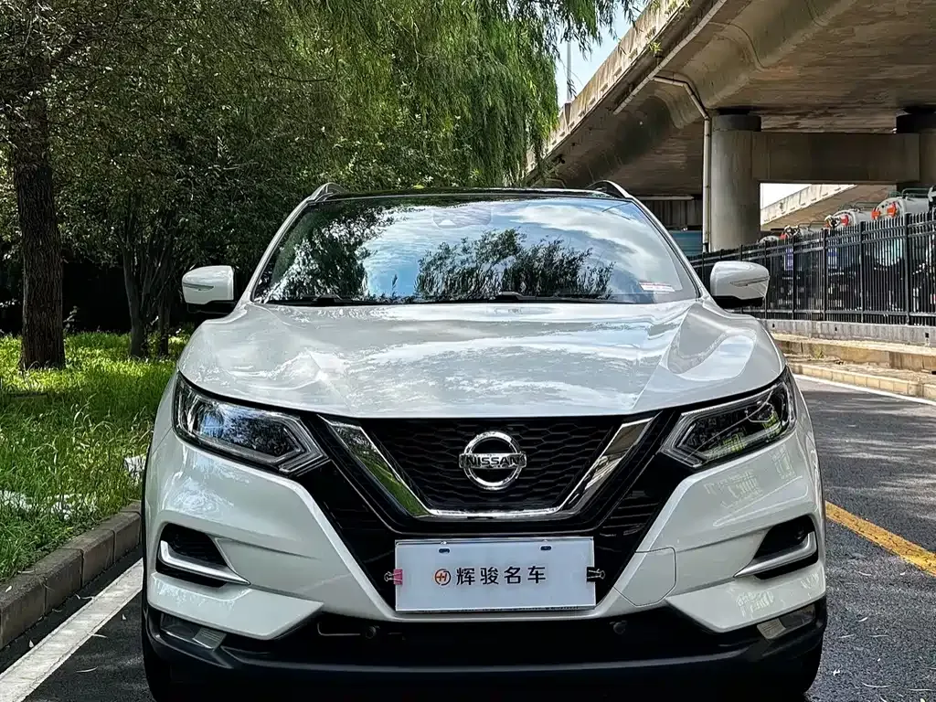 Nissan Qashqai — фото 8