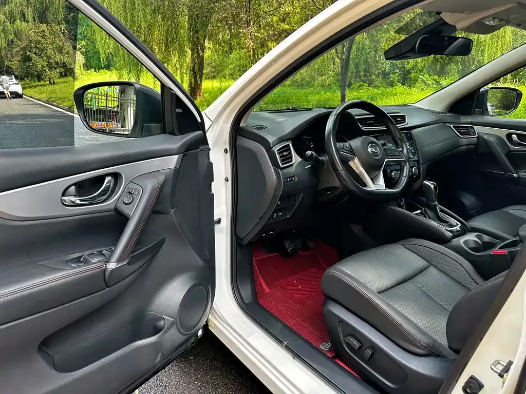 Nissan Qashqai — фото 9