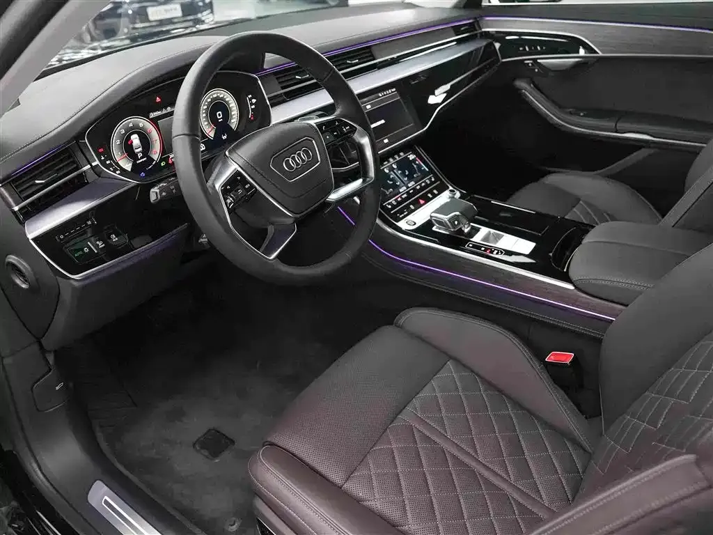 Audi A8 — фото 3