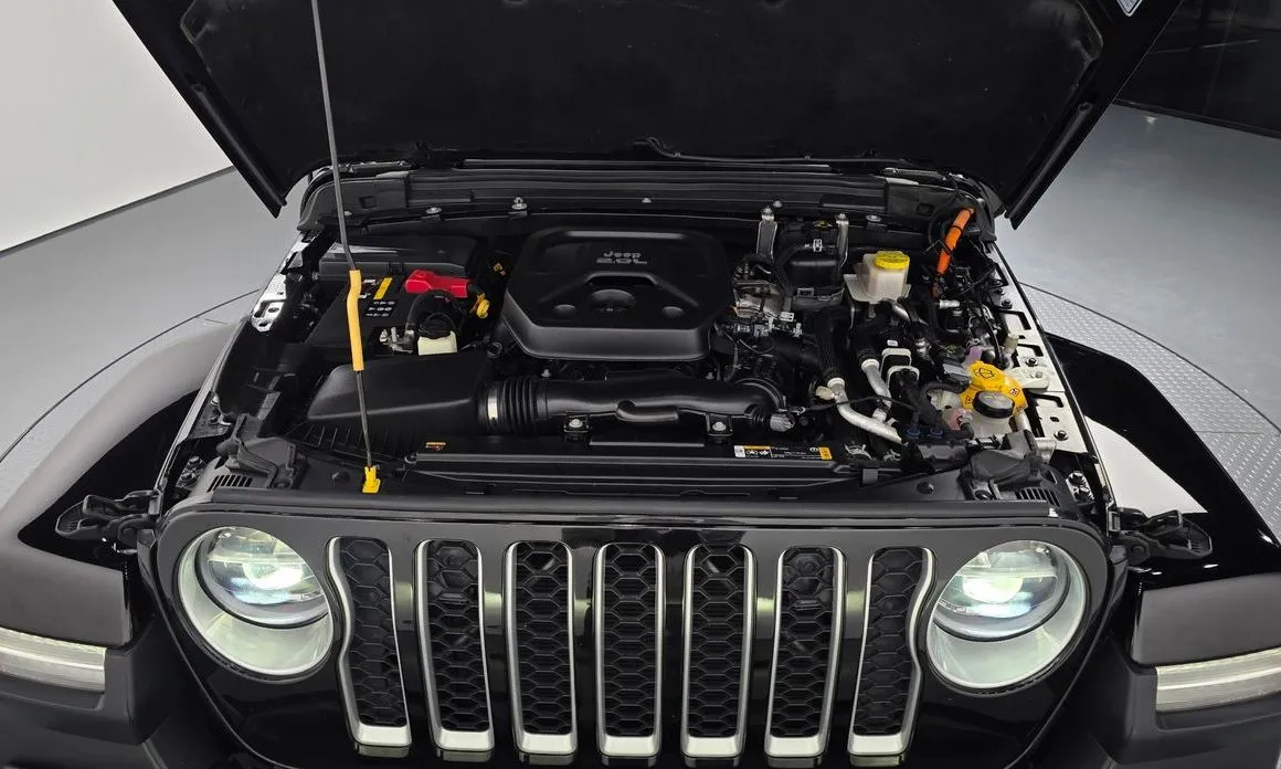 Jeep Wrangler — фото 8