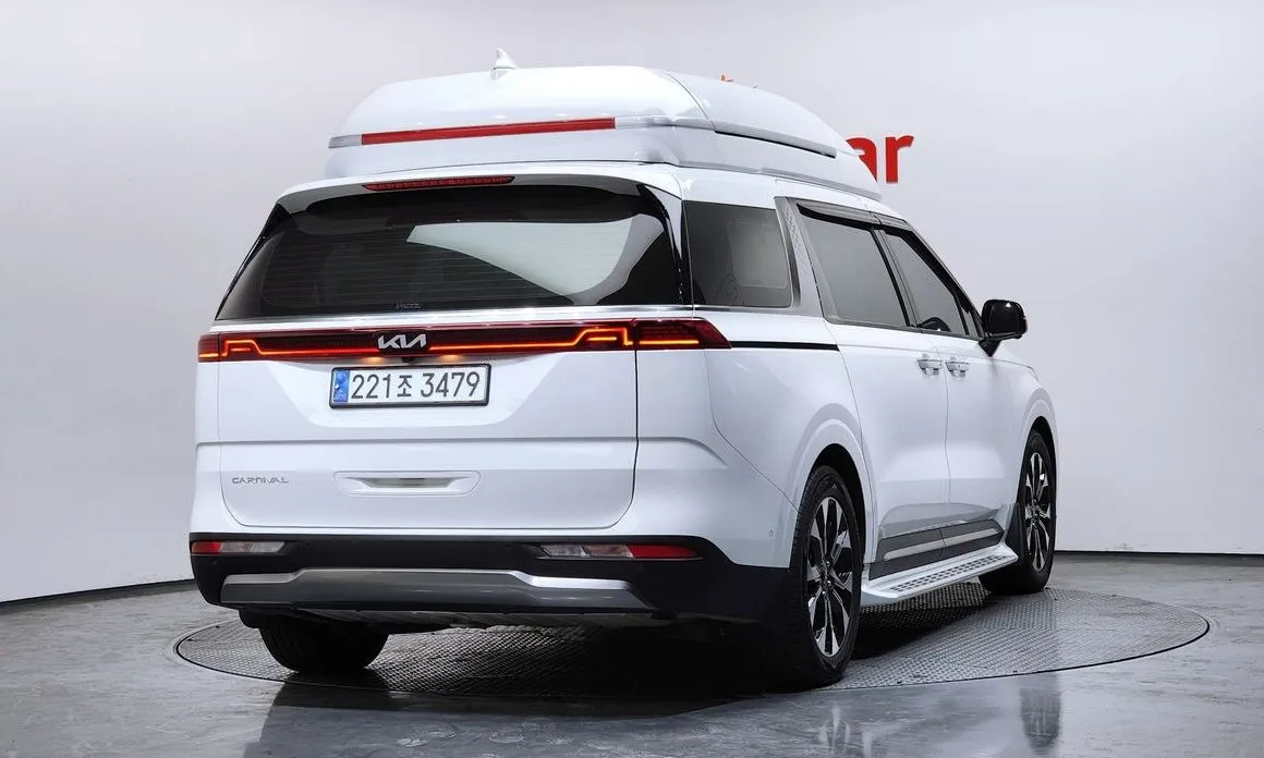 Kia Carnival — фото 5