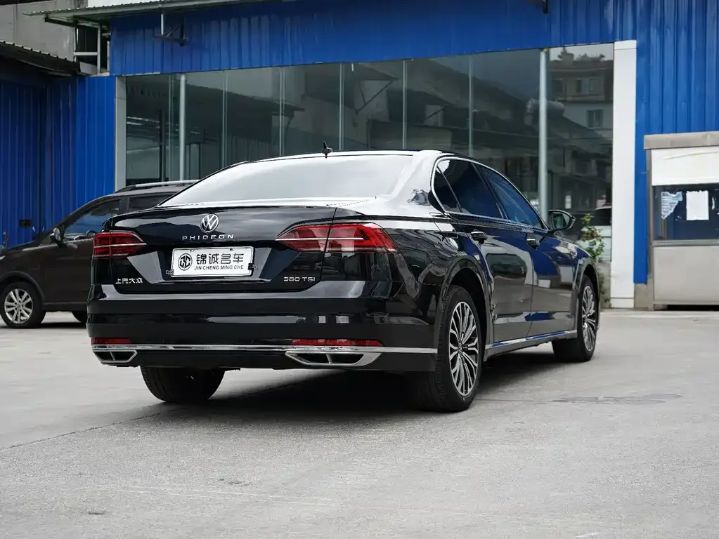 Volkswagen Phideon — фото 6