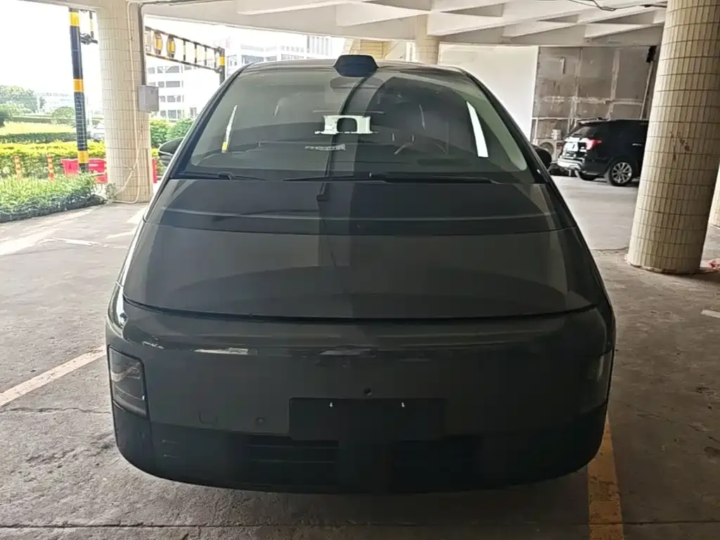 Li Auto MEGA — фото 3