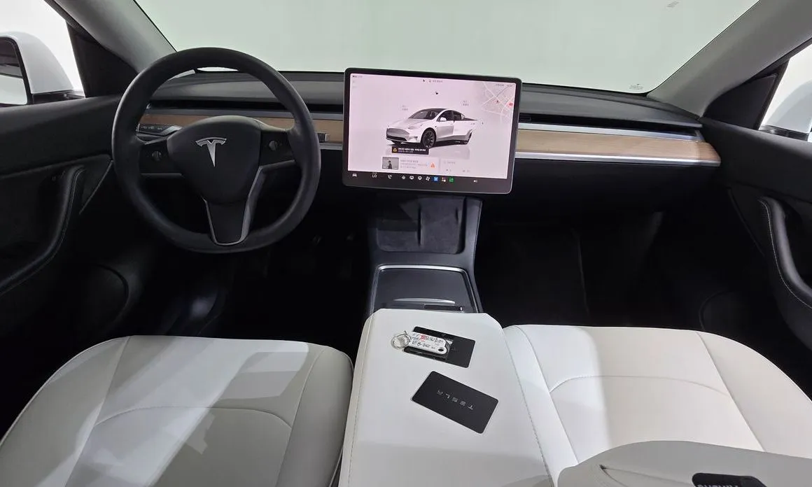 Tesla Model Y — фото 3