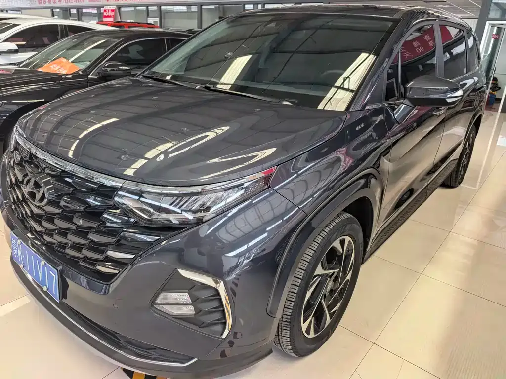 Hyundai Custo — фото 1