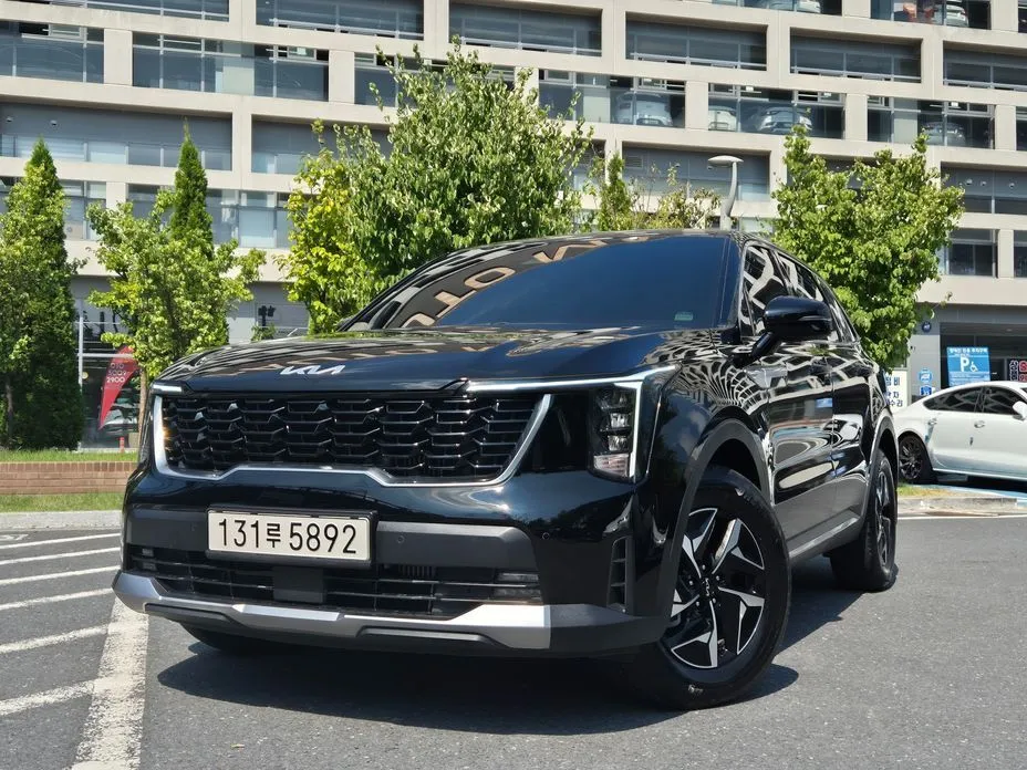 Kia Sorento — фото 1