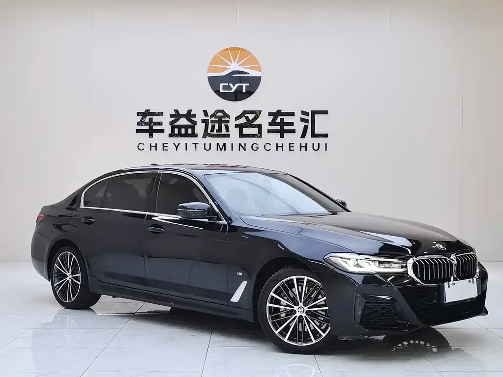 BMW 5 Series — фото 10
