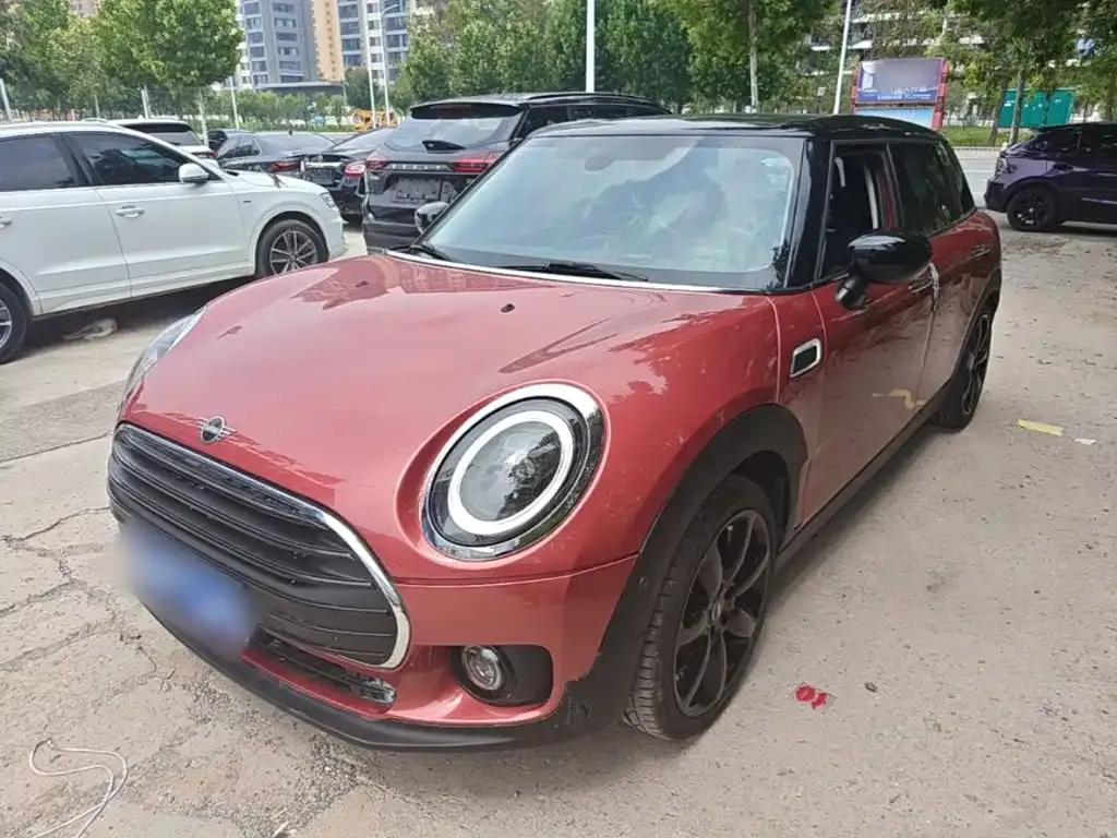 MINI Clubman — фото 1