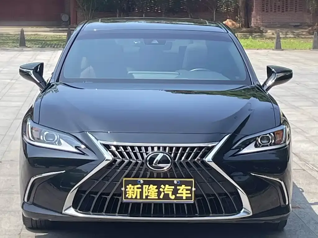 Lexus ES — фото 3