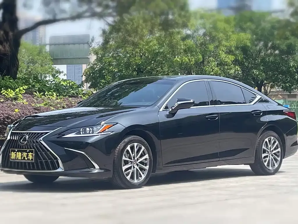 Lexus ES — фото 9