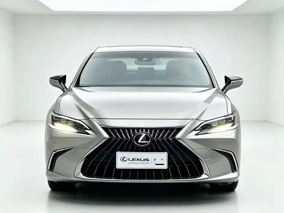 Lexus ES — фото 2