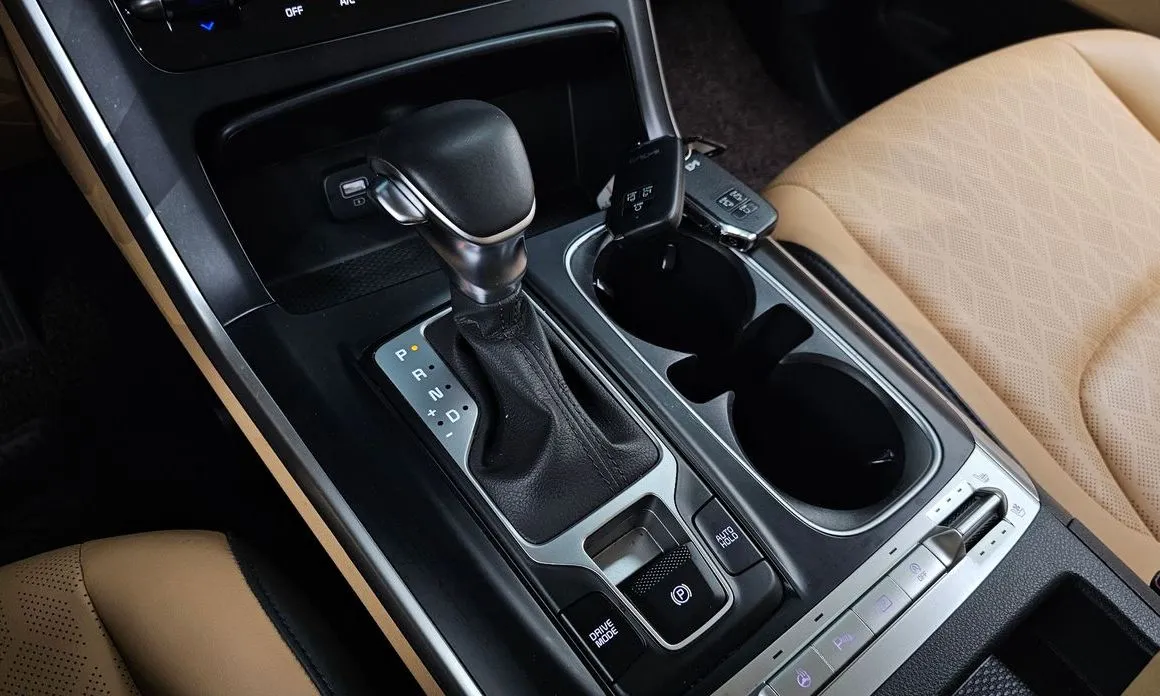 Kia Carnival — фото 10