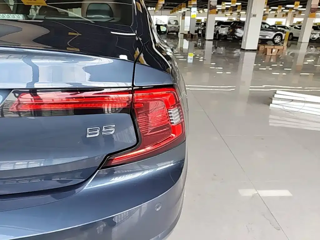 Volvo S90 — фото 4