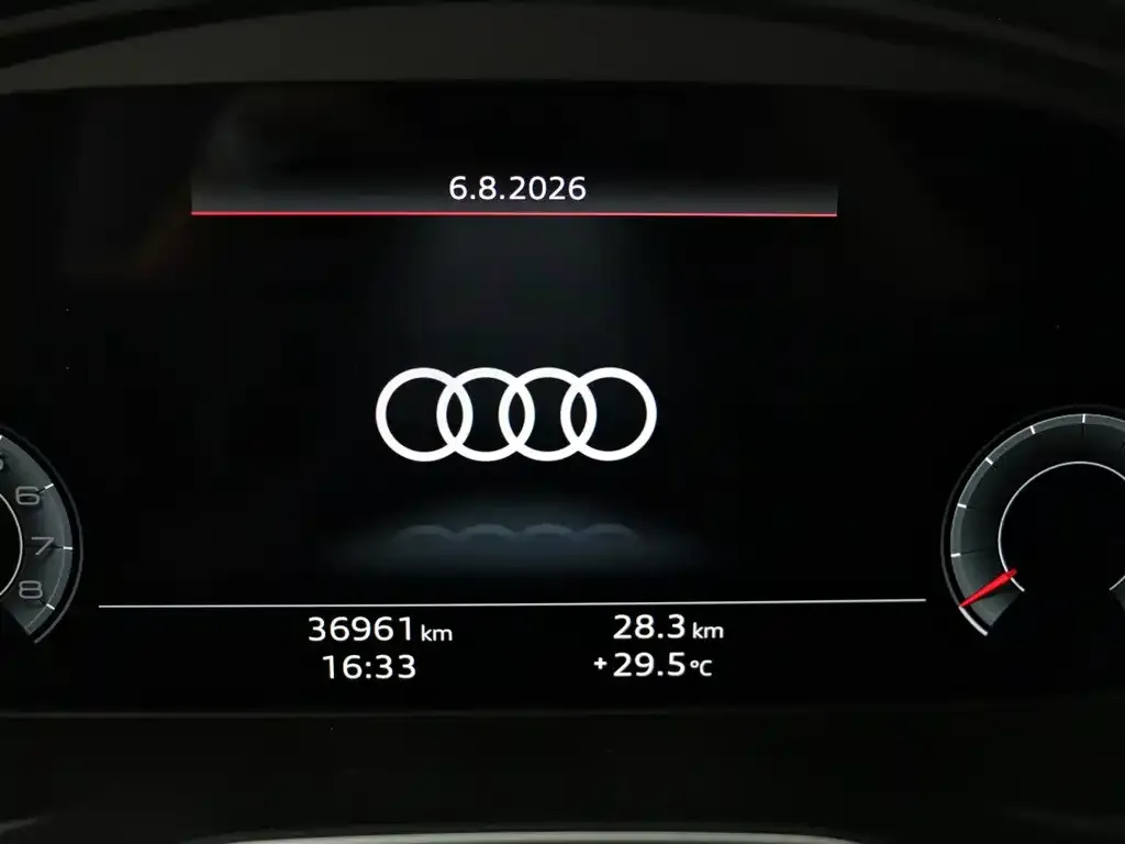 Audi Q5L — фото 2