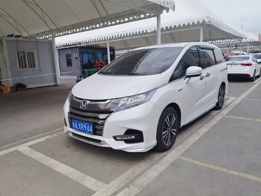 Honda Odyssey — фото 1