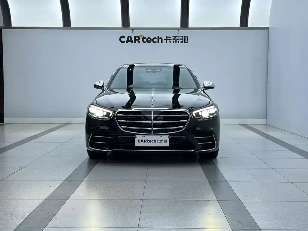 Mercedes-Benz S-Class — фото 1