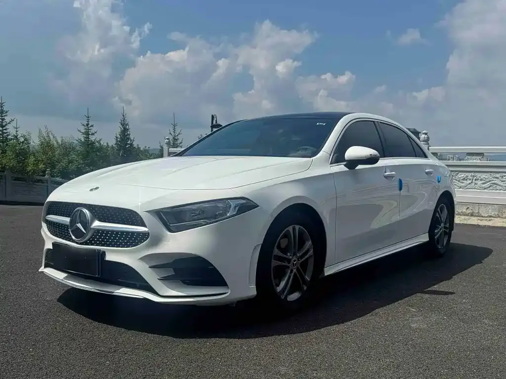 Mercedes-Benz A-Class — фото 1