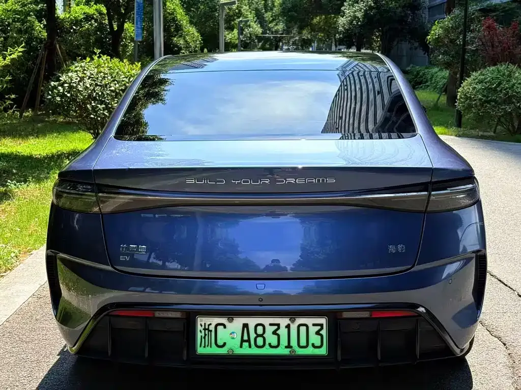 BYD Seal — фото 9