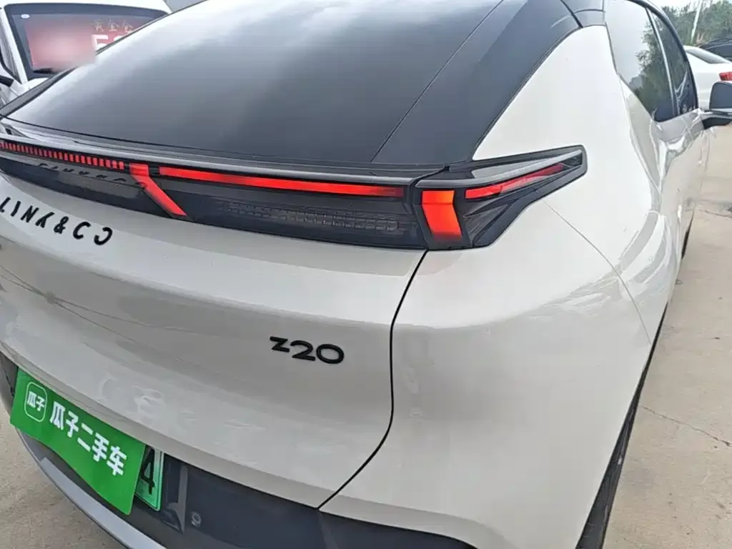 Lynk & Co Z20 — фото 10
