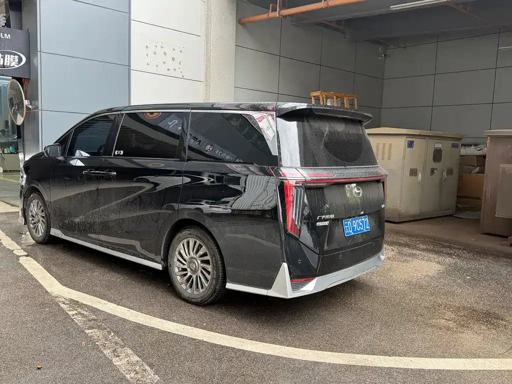 GAC Motor Trumpchi M8 — фото 10
