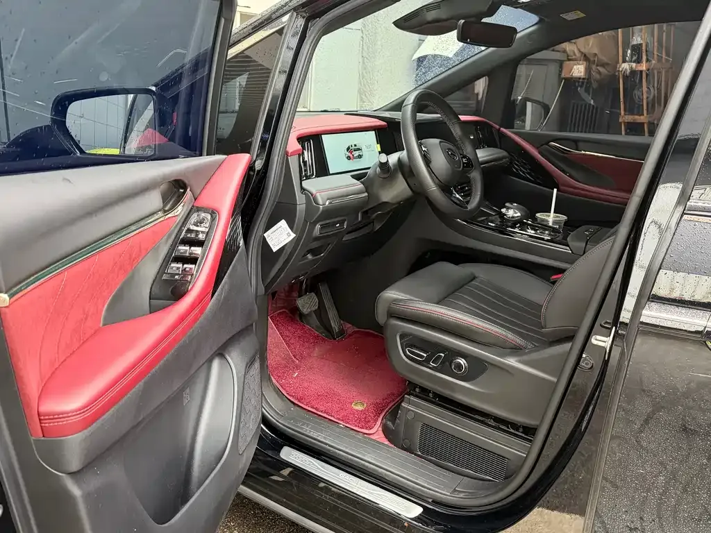 GAC Motor Trumpchi M8 — фото 4
