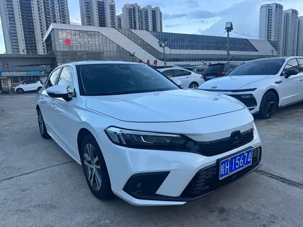 Honda Civic — фото 4