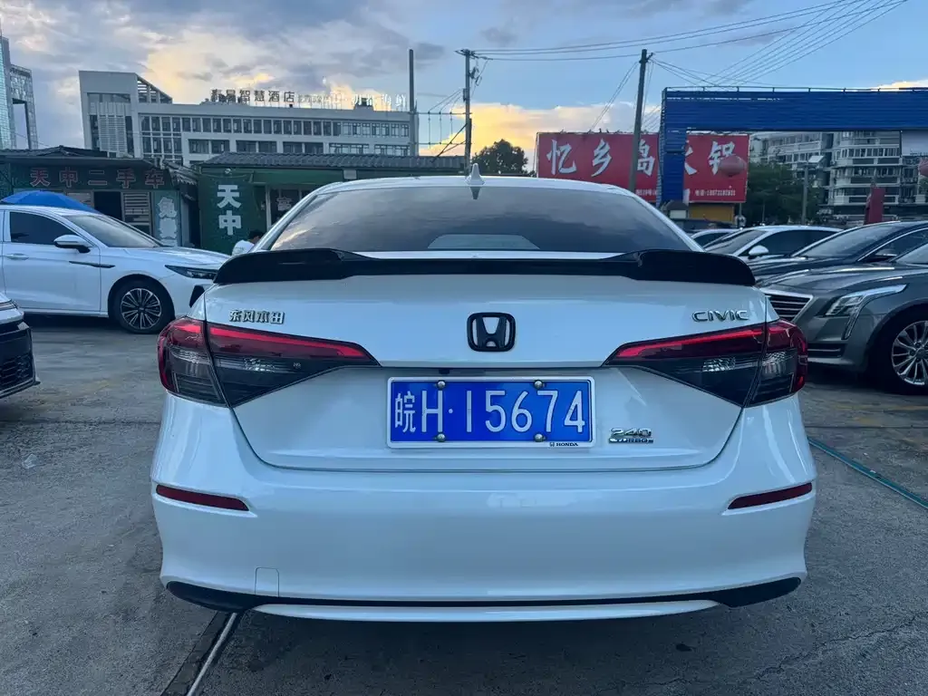 Honda Civic — фото 2