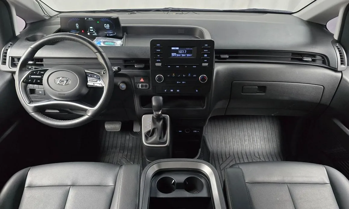 Hyundai Staria — фото 3