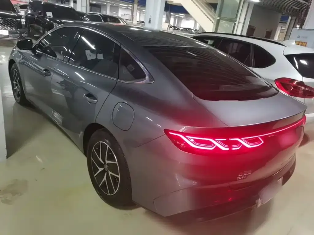 BYD Qin L — фото 4