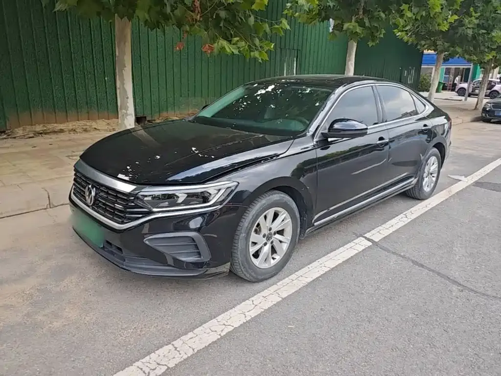 Volkswagen Passat — фото 1