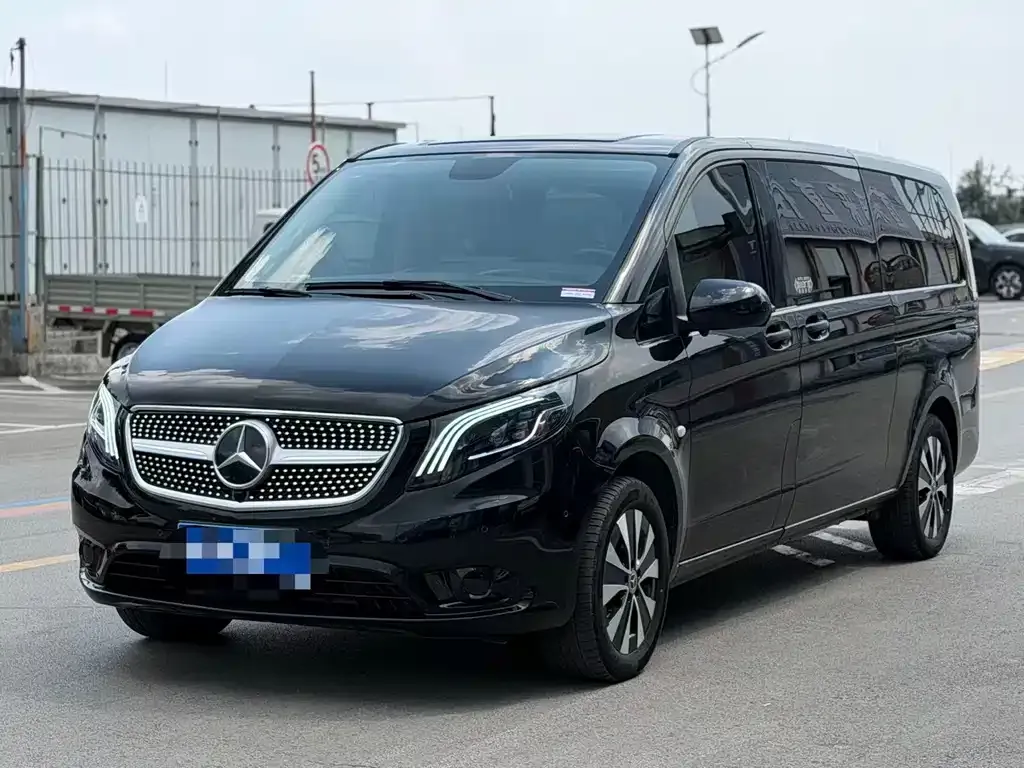 Mercedes-Benz Vito — фото 1