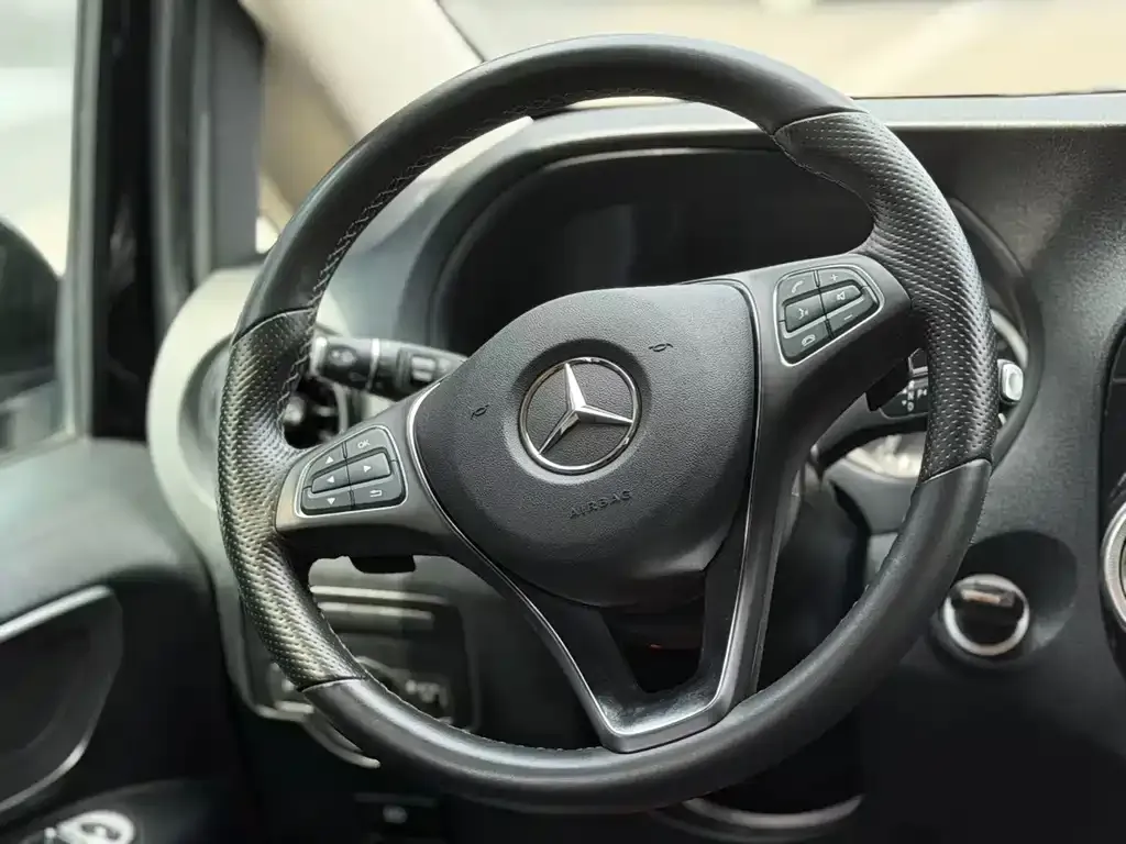 Mercedes-Benz Vito — фото 5