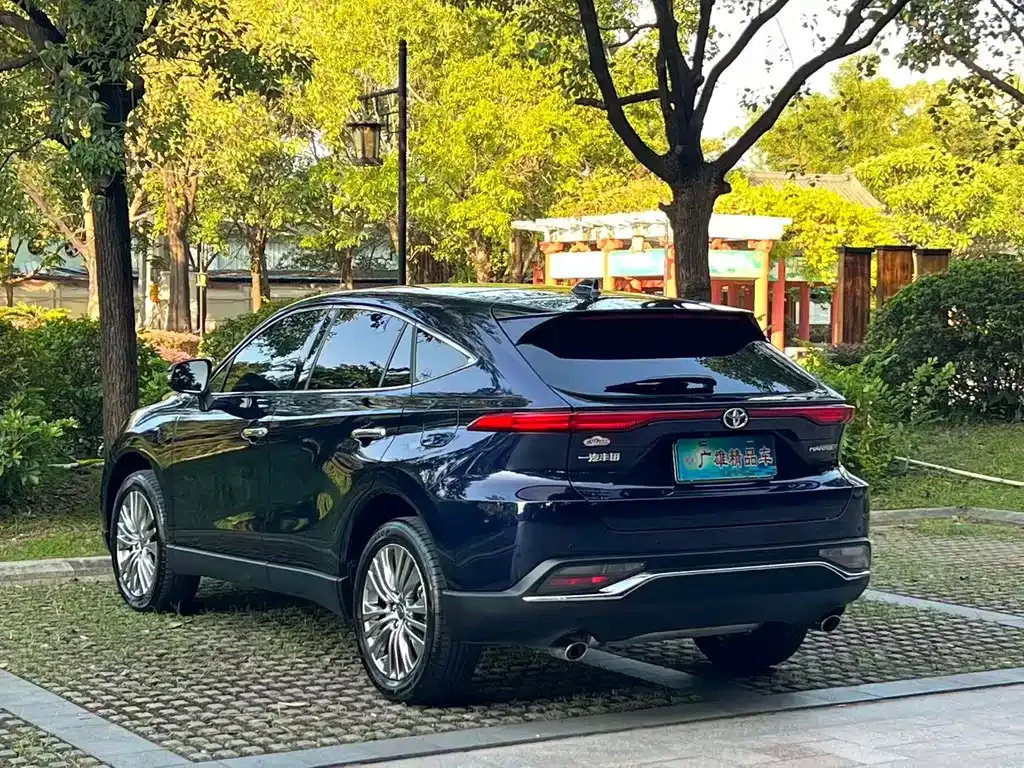 Toyota Harrier — фото 7