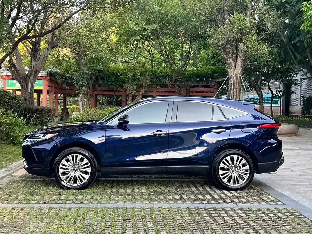 Toyota Harrier — фото 9