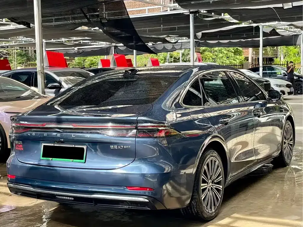 Geely 银河A7 EM — фото 8
