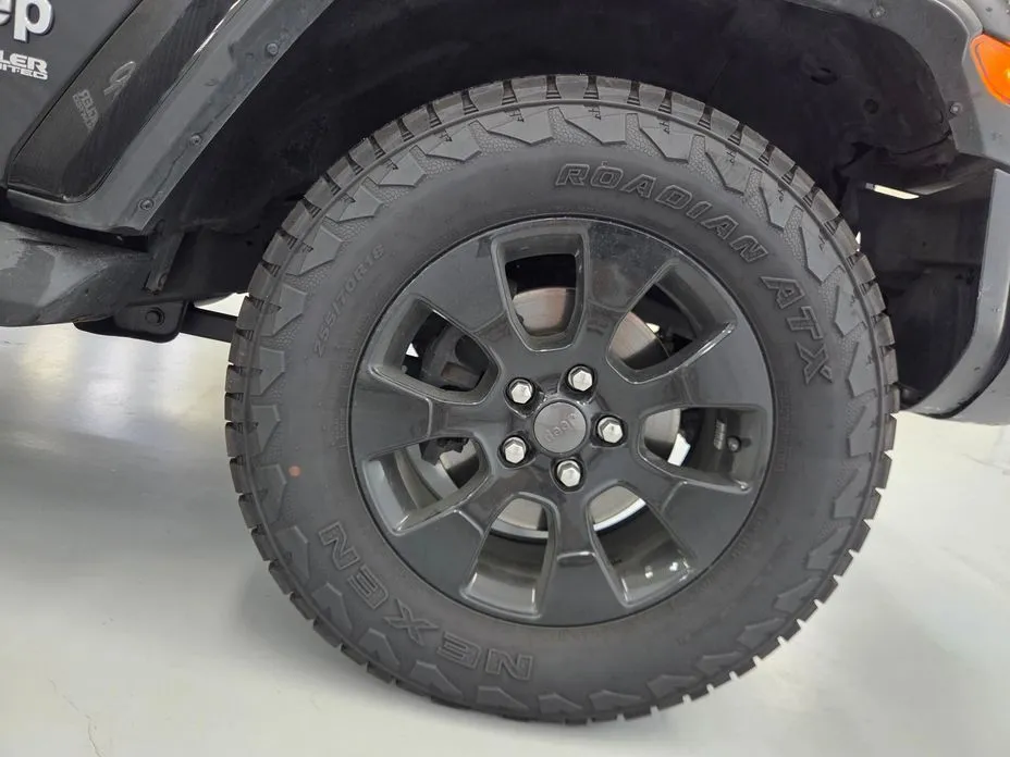 Jeep Wrangler — фото 6