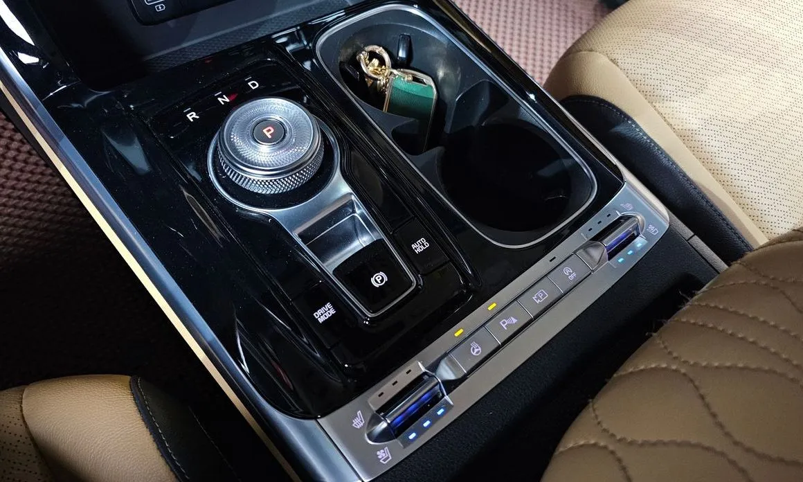 Kia Carnival — фото 10