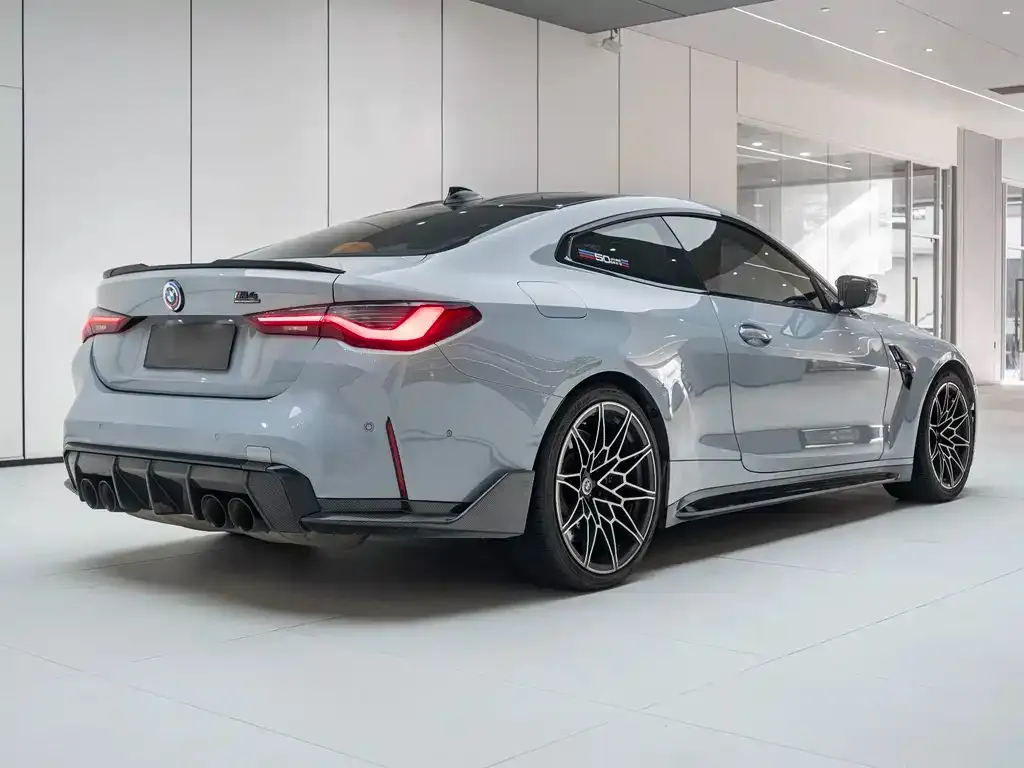 BMW M4 — фото 4