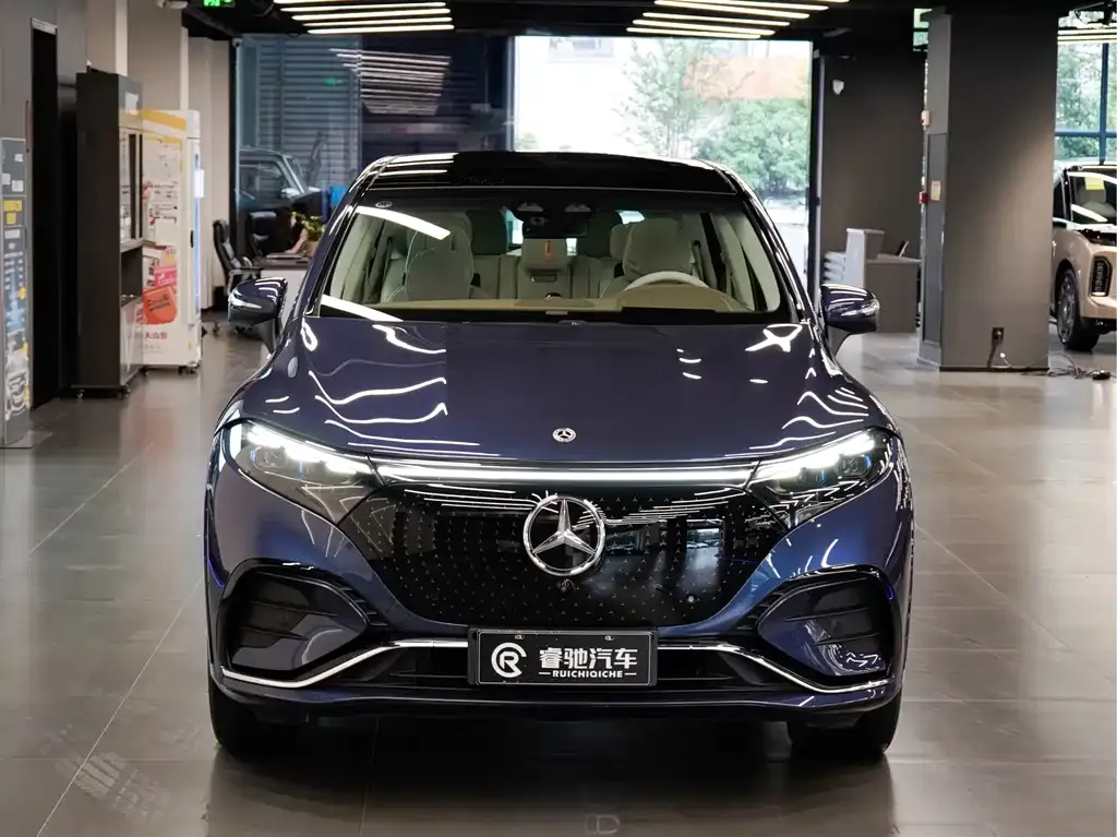 Mercedes-Benz EQS SUV — фото 4