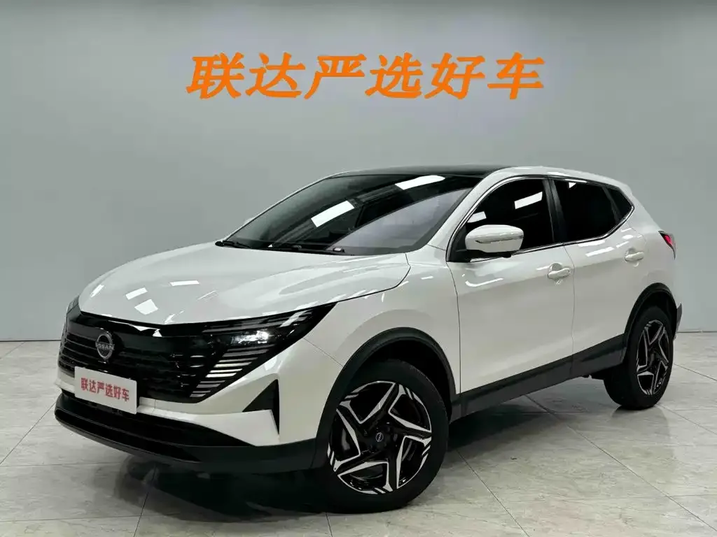 Nissan Qashqai — фото 1