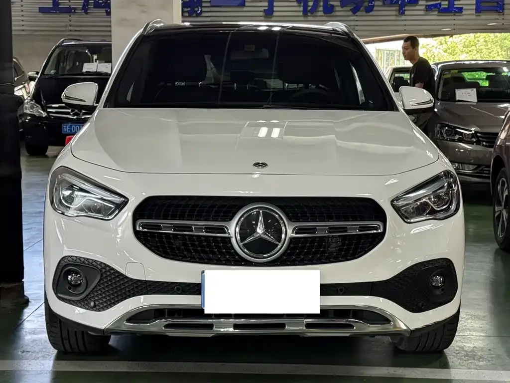 Mercedes-Benz GLA — фото 10