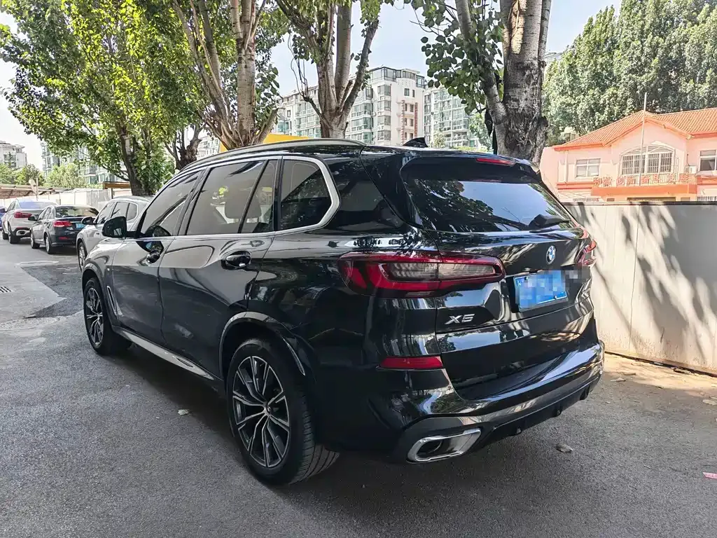 BMW X5 — фото 2