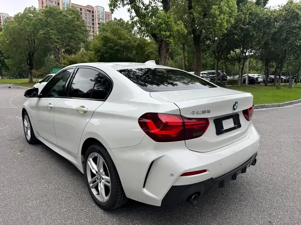 BMW 1 Series — фото 10