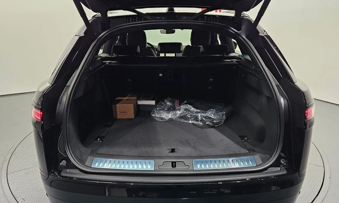 Land Rover Range Rover Velar — фото 10