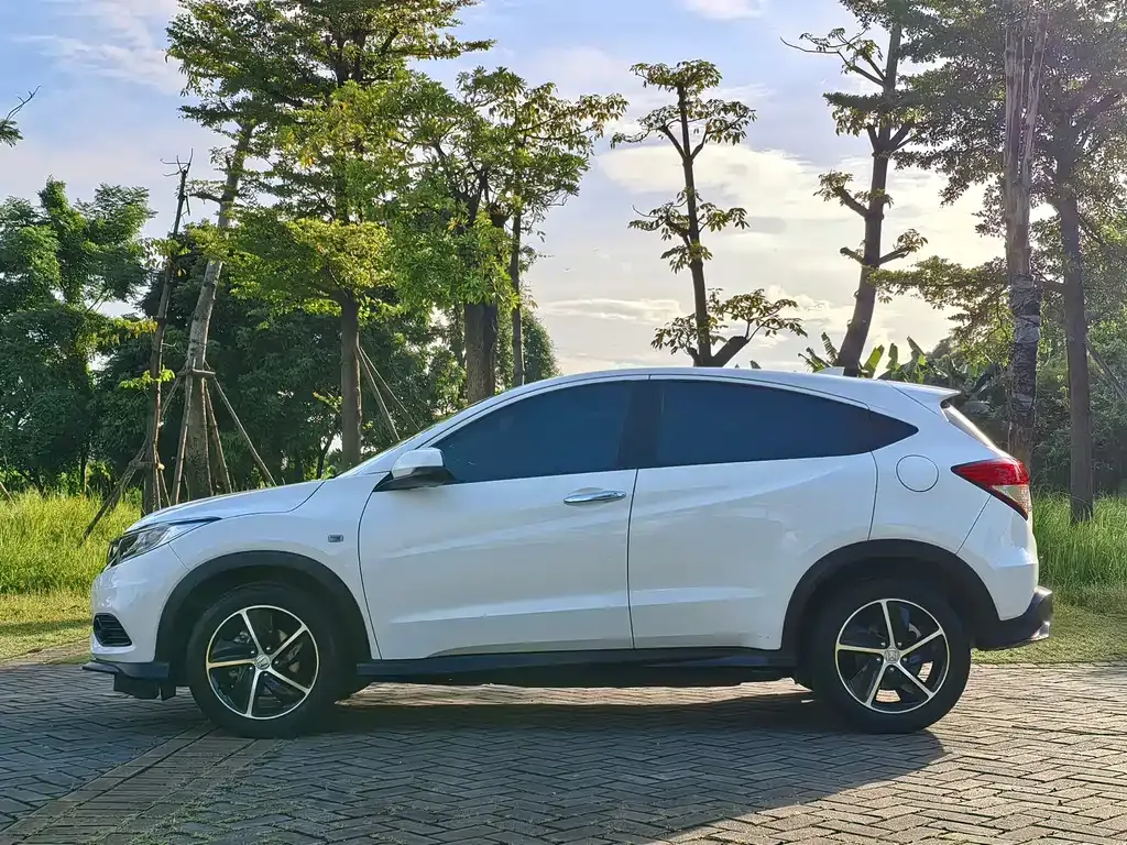 Honda Vezel — фото 4