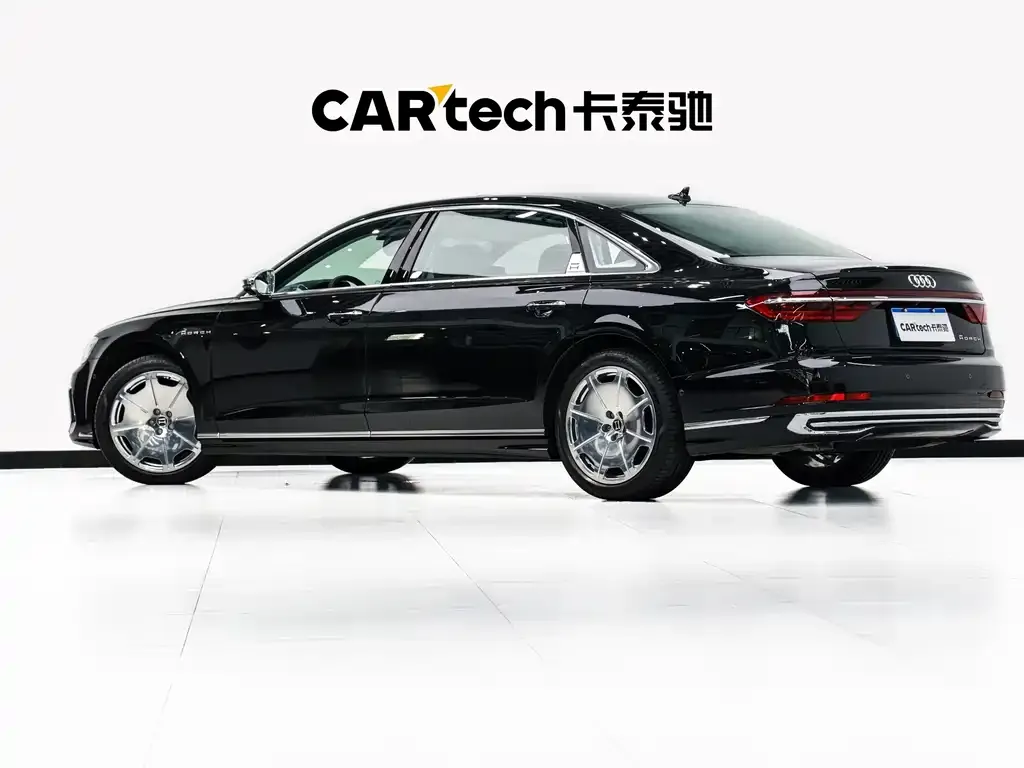 Audi A8 — фото 3